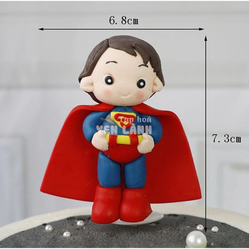 Trang trí gốm mềm Superman nhỏ áo choàng đỏ