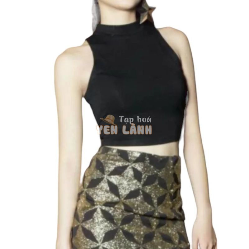 Áo croptop sát nách cổ yếm