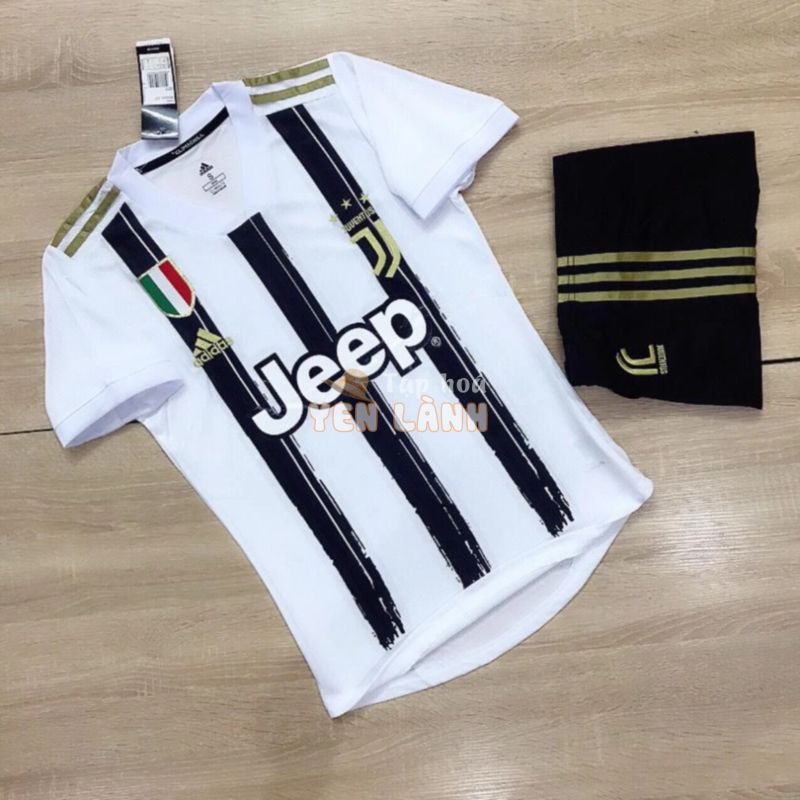 6/6 Bộ Áo Đá Bóng Đẹp Juventus (Juve) Full Logo Cực Chất Vải Gai Thái – Quần Áo Bóng Đá PP Bởi Be Happy Sport  ྃ