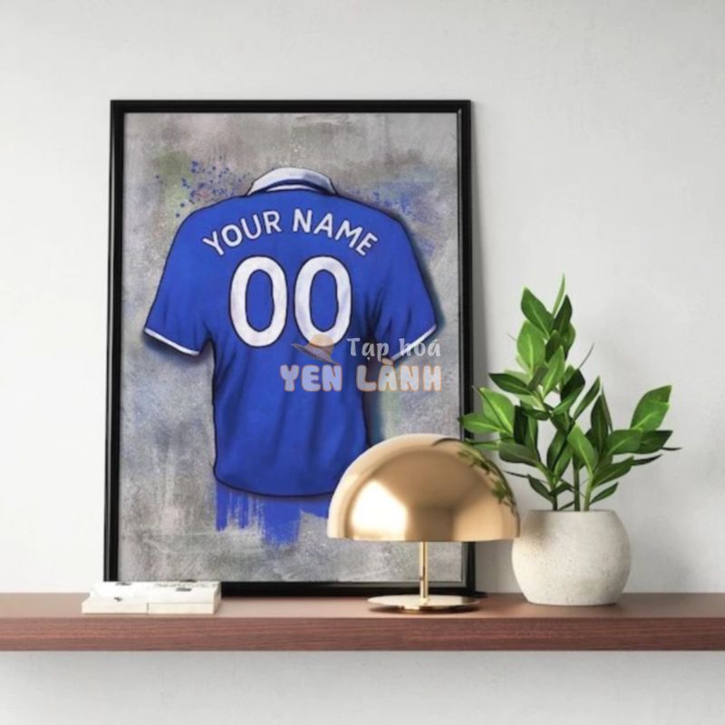 CUSTOM ⭐️ Leicester City – Poster Áo Đấu Sân Nhà Đội LEI In Tên Số Theo Yêu Cầu – Tranh Decal Dán Tường Áo Đấu