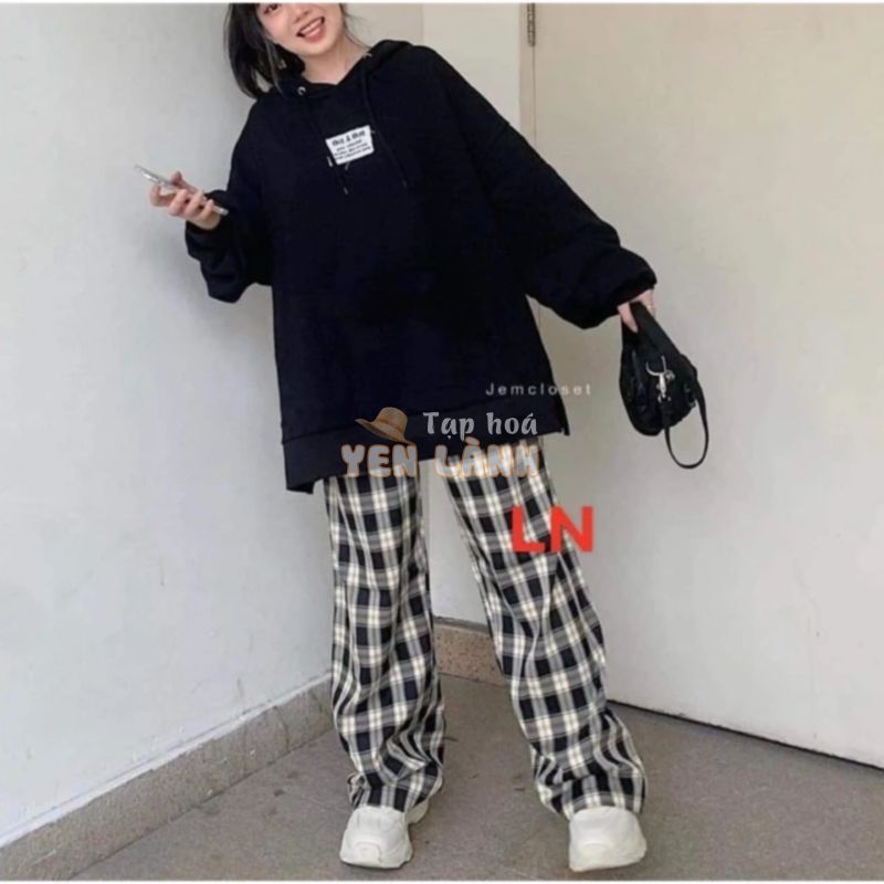 Set bộ áo hoodie nỉ mũ đen + quần kẻ caro ống xuông rộng