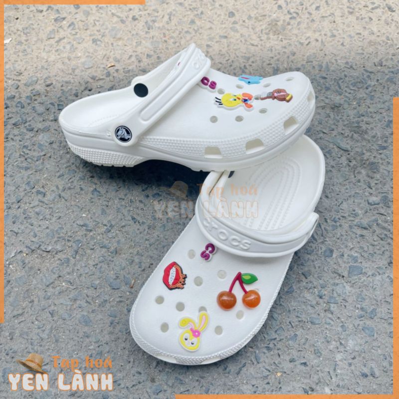 [CHÍNH HÃNG] Dép sục crocs màu trắng cực đẹp, cho nam và nữ, tặng thêm sticker nữa nha (lỗi nhẹ đã xử ký) ST