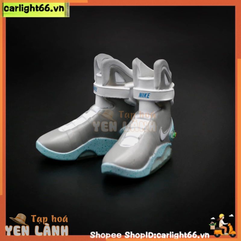 Móc Khóa Hình Đôi Giày Thể Thao 3D Phát Quang Độc Đáo/Mô Hình Giày Sneaker Mini