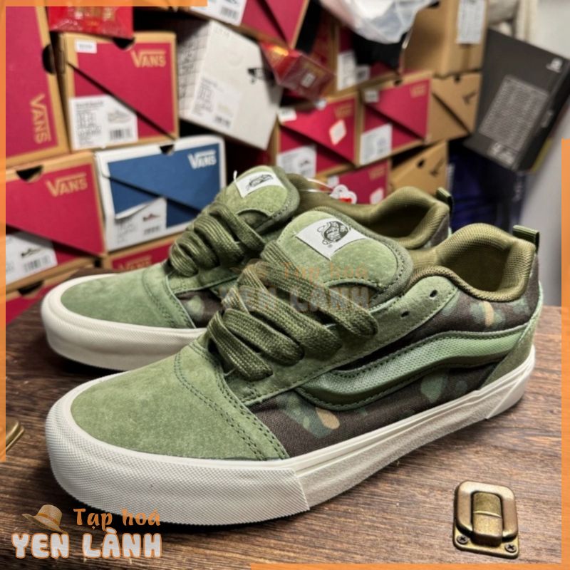 Giày thể thao thông thường cổ thấp màu xanh lá cây ngụy trang Vans Knu-Skool