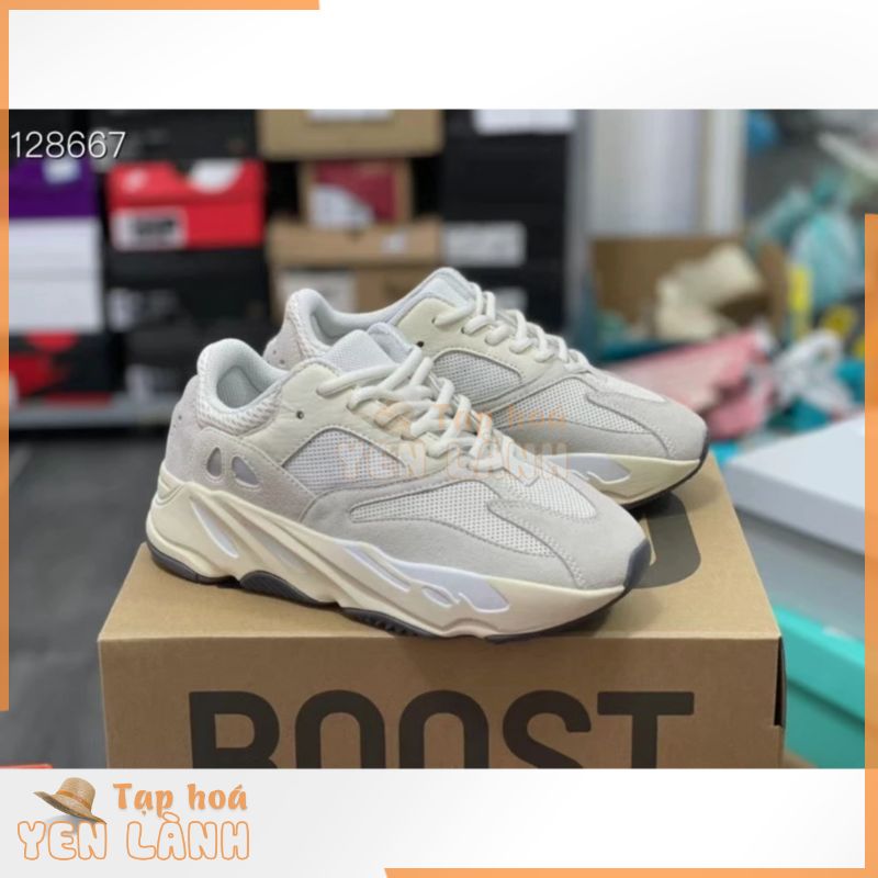 Giày Sneaker YZ 700 Đen chuẩn hàng 1:1