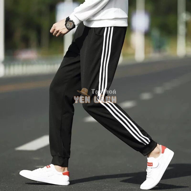 QUẦN JOGGER 3 SỌC TRẮNG ĐỎ 2023