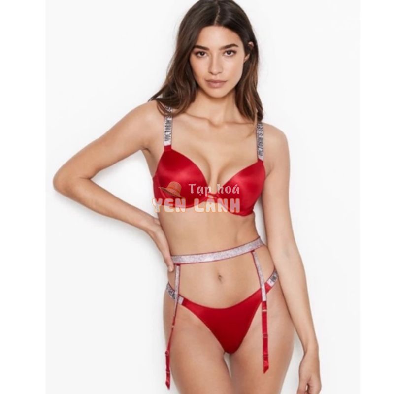 Quần satin đỏ lọt khe đính đá Victoria’s Secret