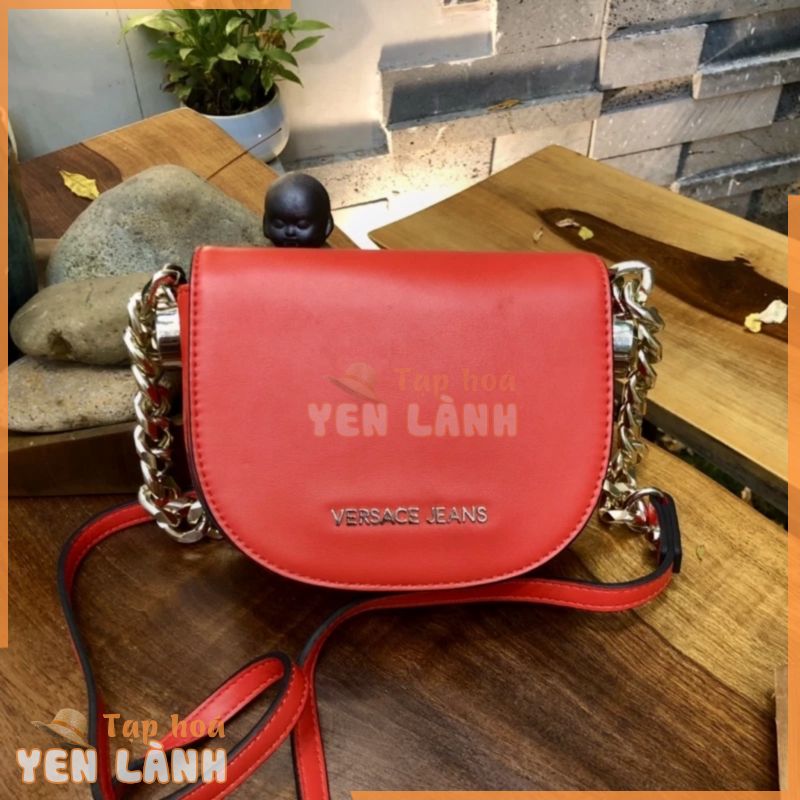 (Túi si hiệu nữ vintage- secondhand) •Túi chuẩn si hiệu của nữ Versace Jean đeo chéo•