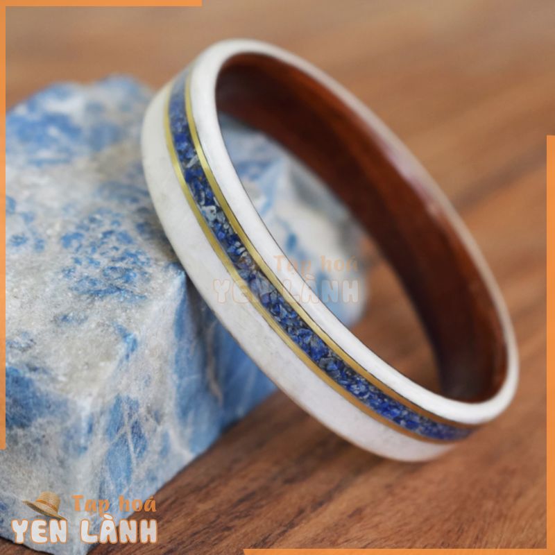 Vòng tay Gỗ Sưa uốn kết hợp gỗ tuyết tùng trắng cẩn đá lapis lazuli và hợp kim đồng